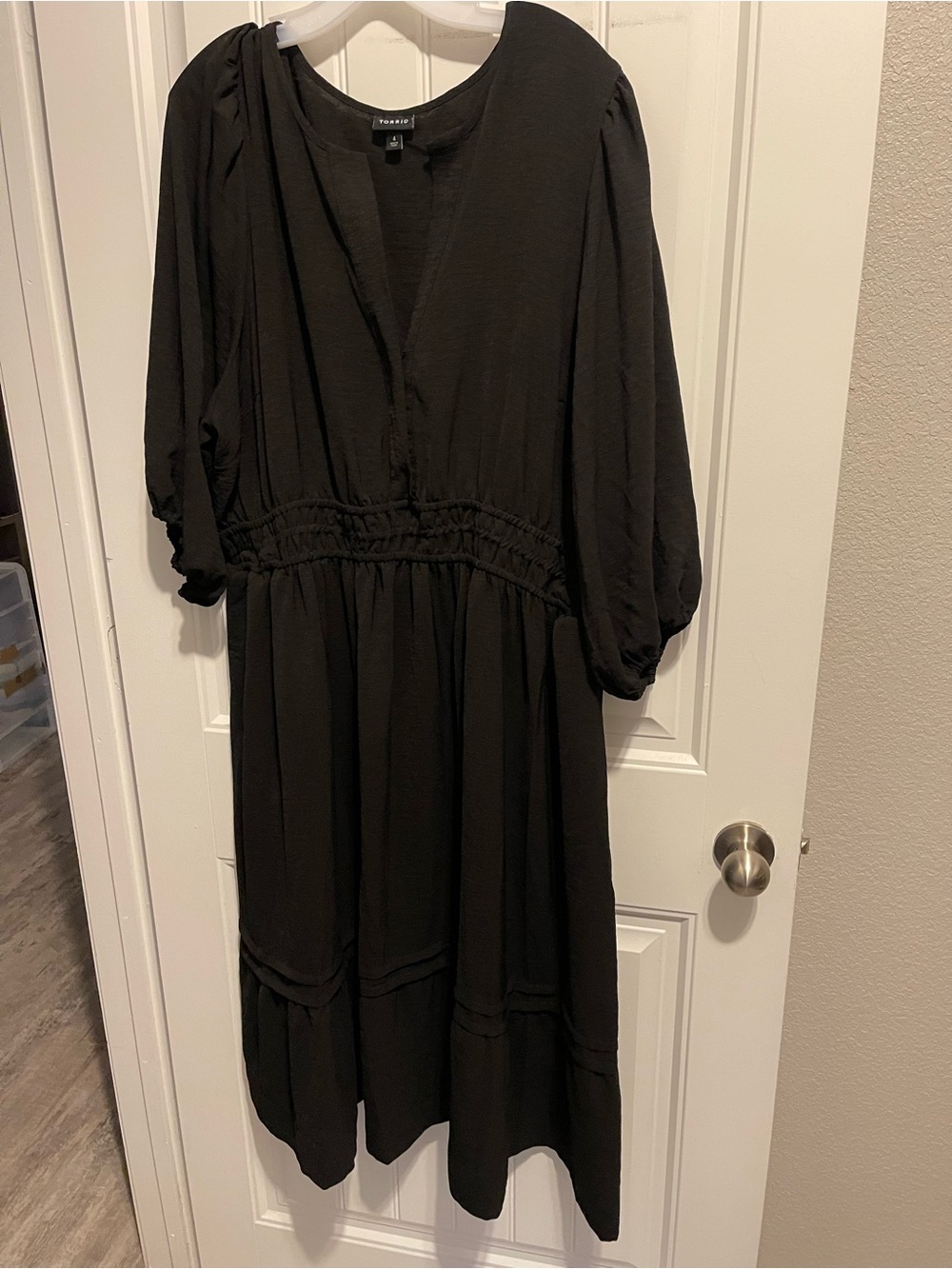 Torrid Black V-Neck Smocked Waist Midi Dress - Women 4X